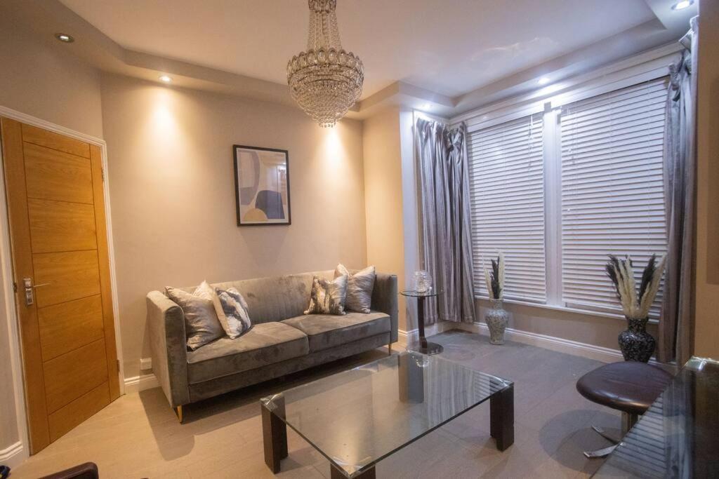 Oikoshomes Three Bedroom Flat In Londyn Zewnętrze zdjęcie