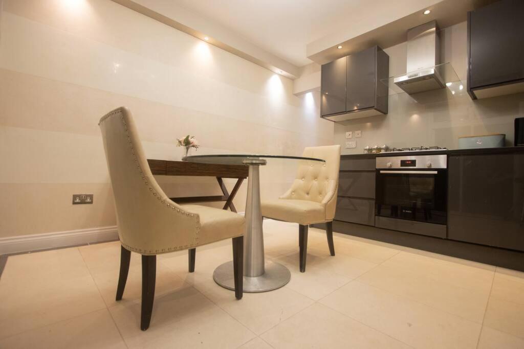Oikoshomes Three Bedroom Flat In Londyn Zewnętrze zdjęcie